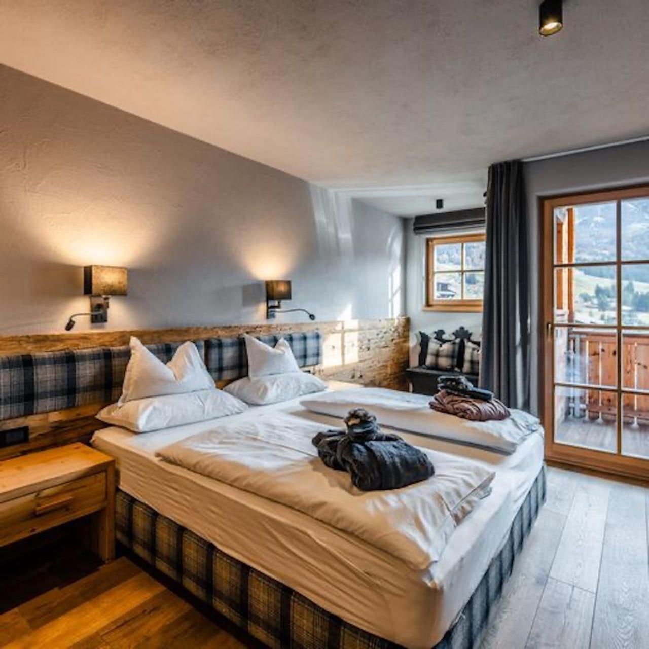 Sportony Mountain Lodges La Villa  Bagian luar foto