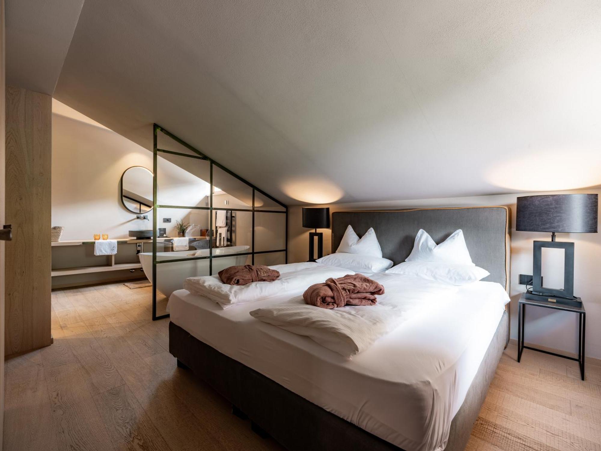 Sportony Mountain Lodges La Villa  Bagian luar foto