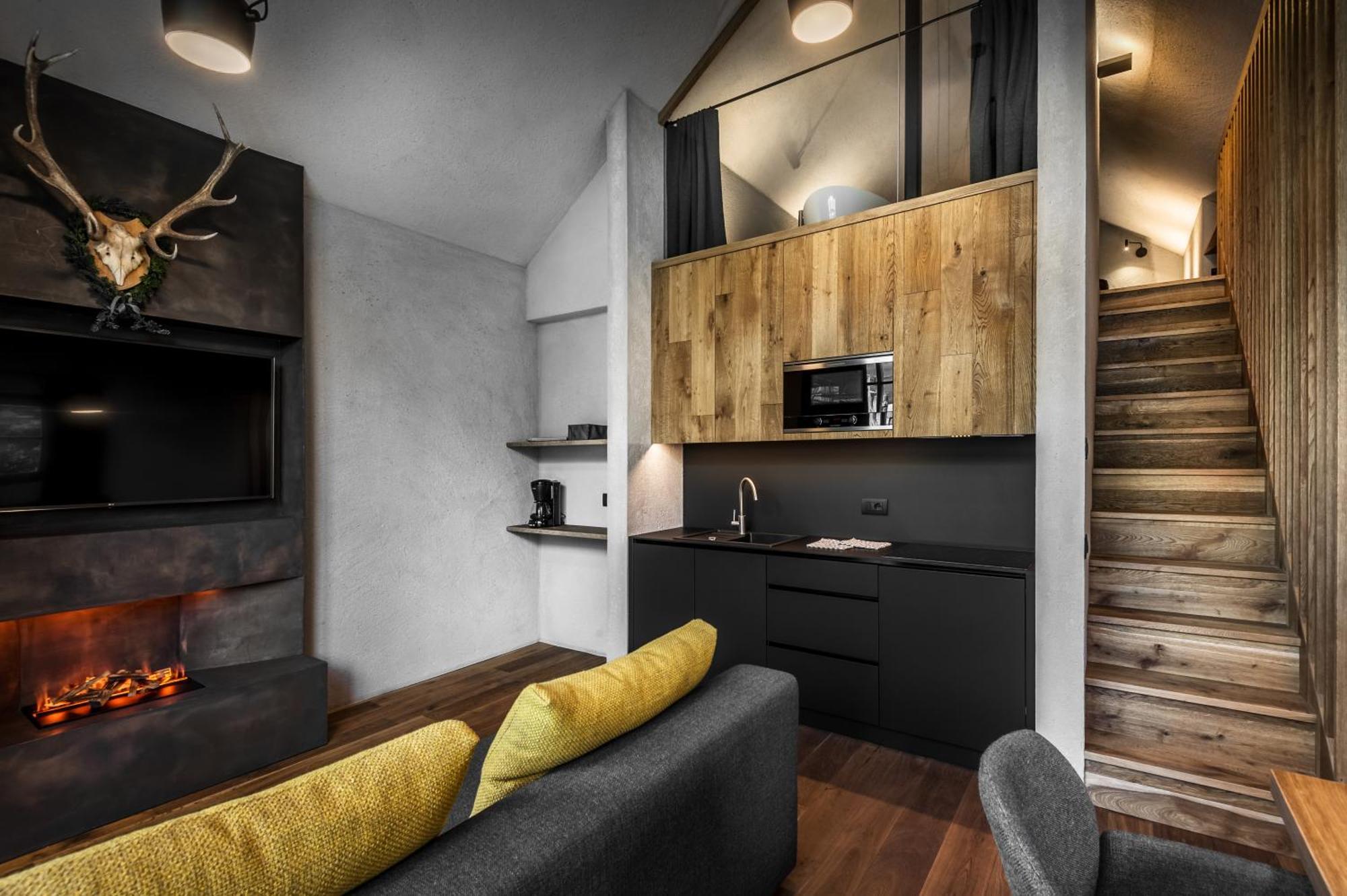 Sportony Mountain Lodges La Villa  Bagian luar foto