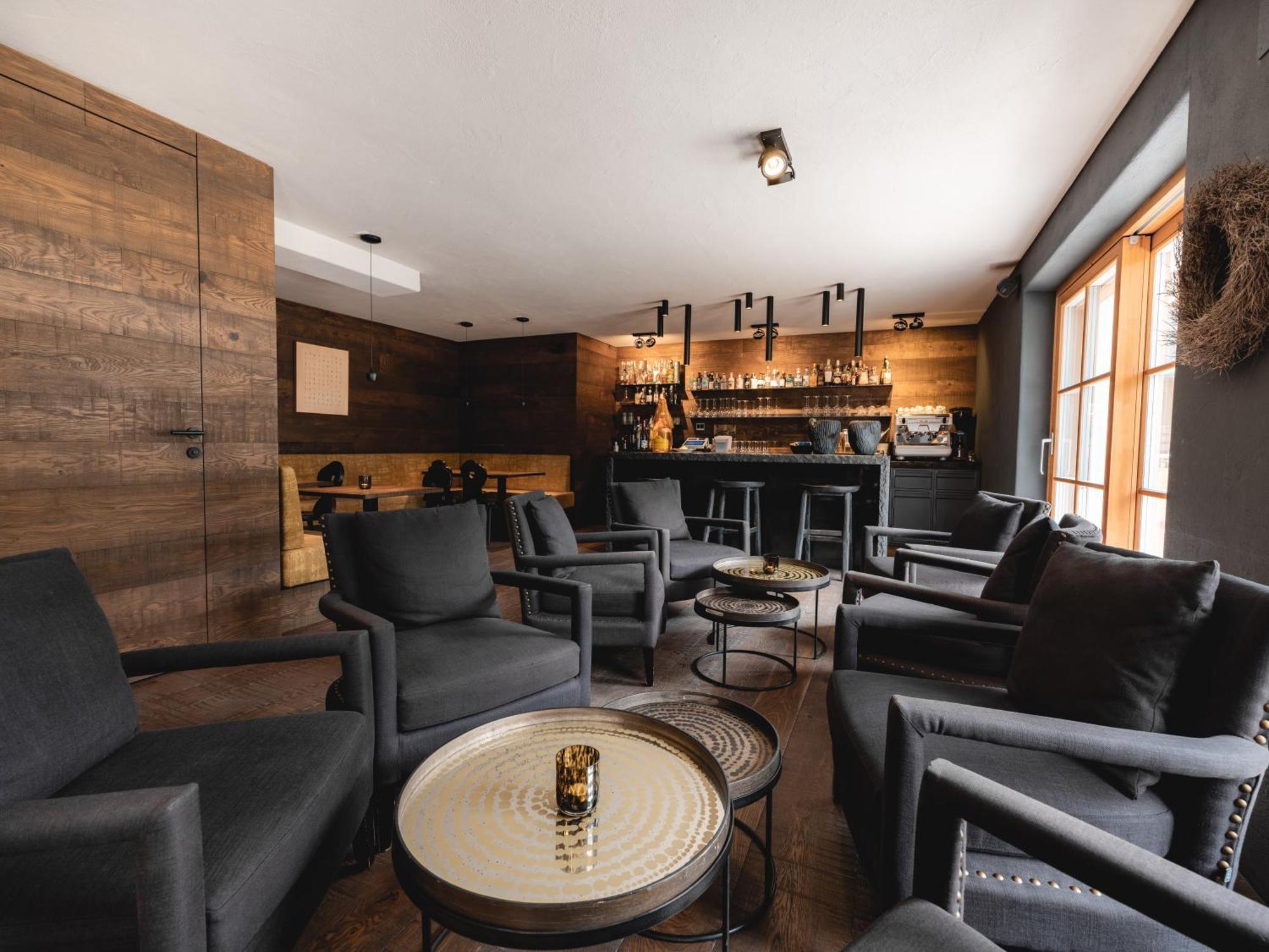 Sportony Mountain Lodges La Villa  Bagian luar foto